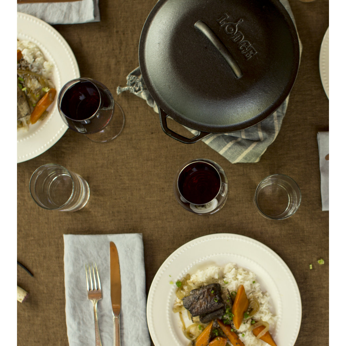 Lodge Cast Iron Dutch Oven